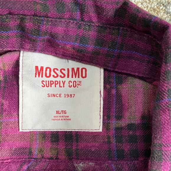 Handcrafted Flannel Shirt with Pink Floyd Graphic - Picture 4 of 7